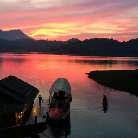 Nirvana Archipel Resort Vang Vieng Bagian luar foto